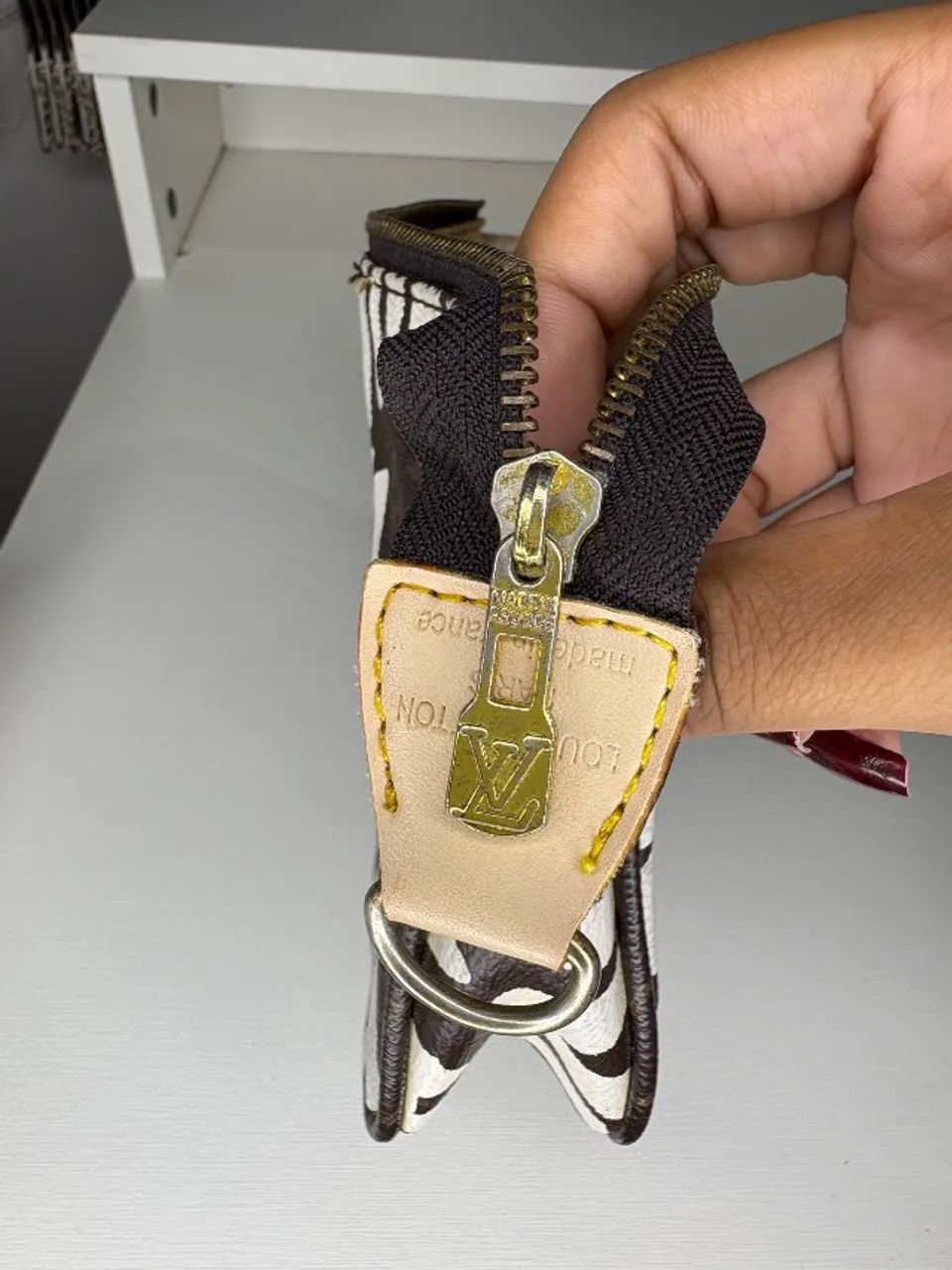 Bolsa Louis Vuitton - Foto 4