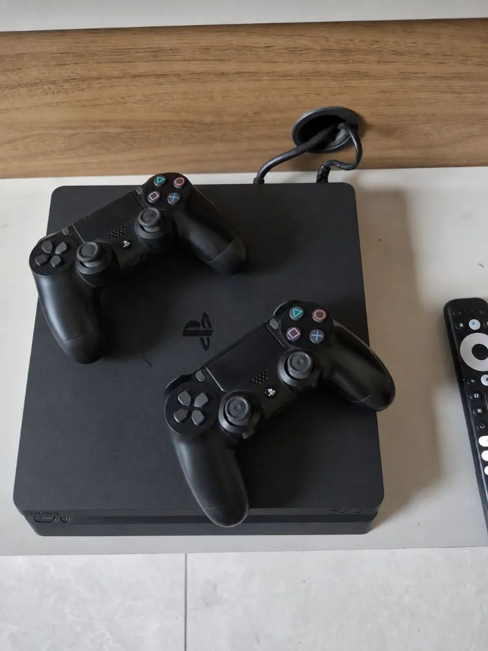 Ps4 SLIM  1 TB