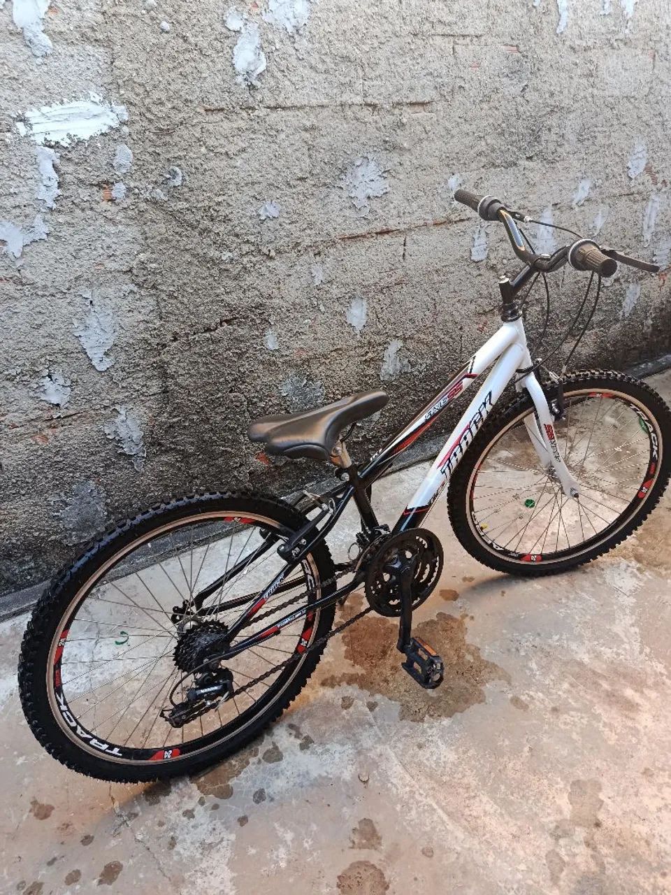 Vendo Bicicleta Track&Bikes Aro 24  - Foto 2