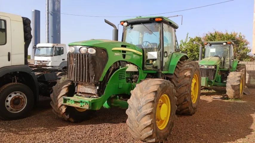 Trator John Deere 7200J ano 2020