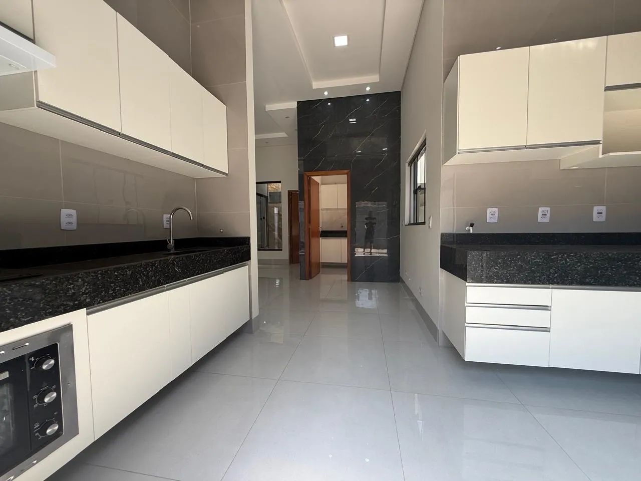Excelente casa em localização privilegiada  - Foto 2