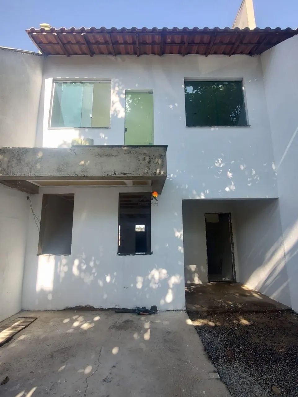 CASA 3 QUARTOS, EM CONSTRUÇÃO