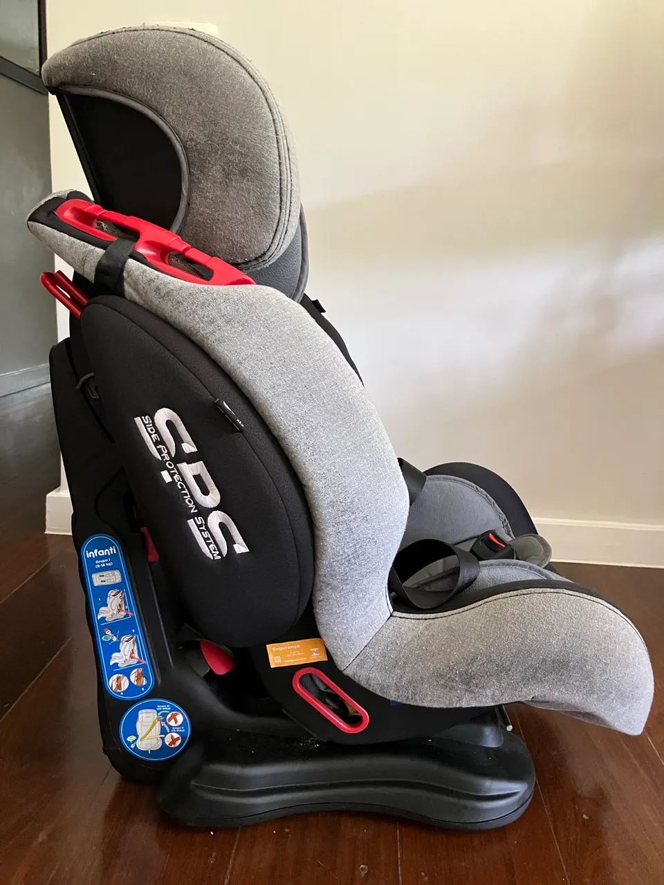 Cadeirinha para bebê, marca infanti, modelo Cockpit. - Foto 4