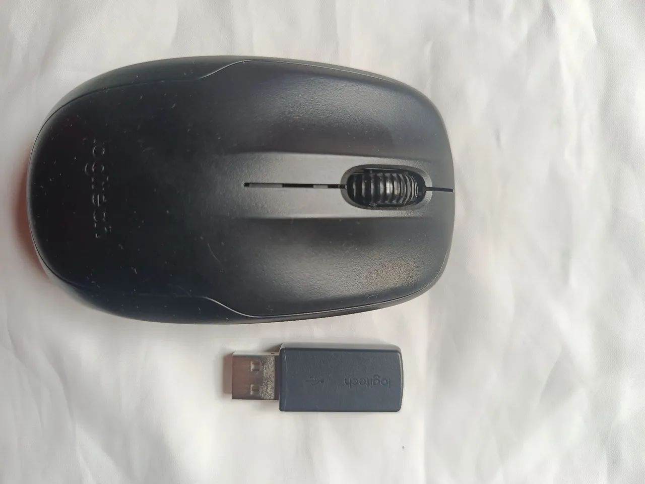 Teclado Mouse Bluetooth Semi novo - Foto 4