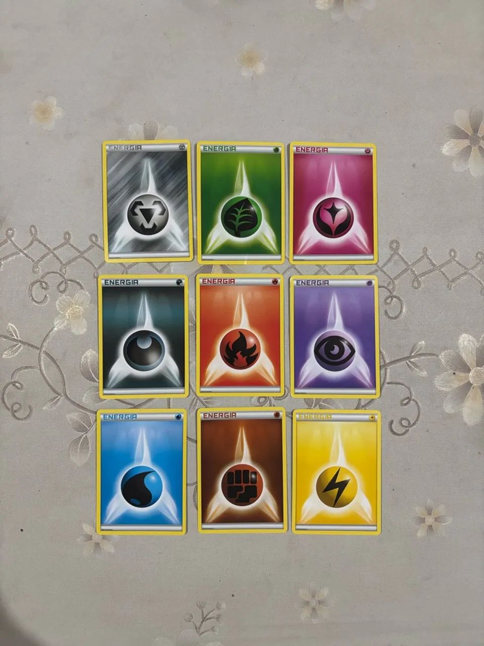 Lata com Cards Pokémon TCG Elite Trainer Deck Shield Zygarde 2016 - Foto 5