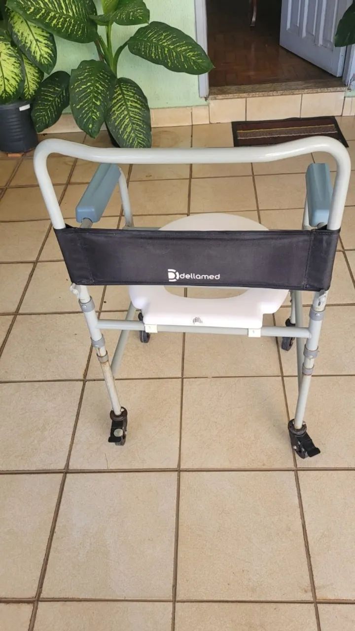 CADEIRA DE BANHO