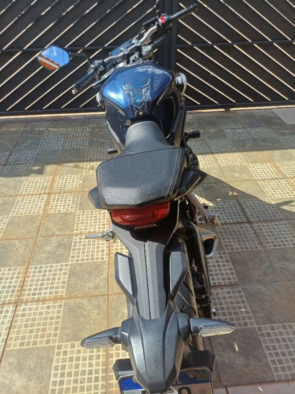 Vendo CB 650R 2021 Com 9.000km - Foto 3