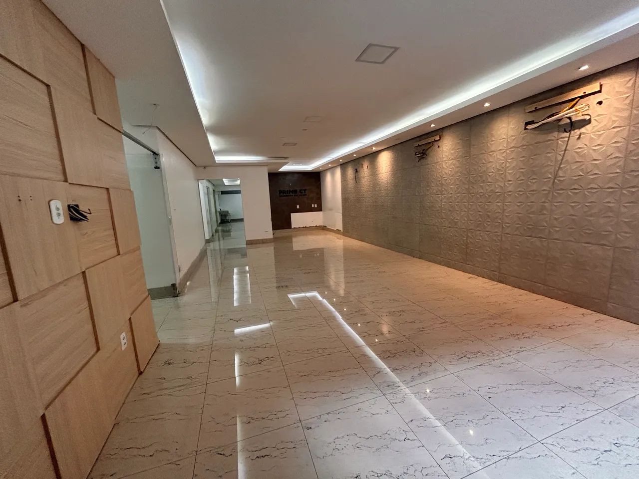 Alugo loja em subsolo ótimo para clínica em Ceilândia  - Foto 2