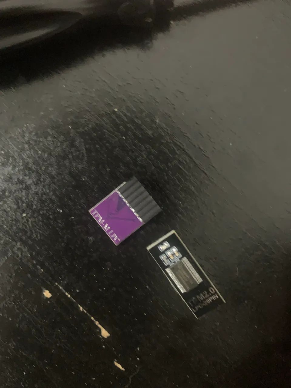 TPM 2.0, DE 14 PIN E 20 PIN