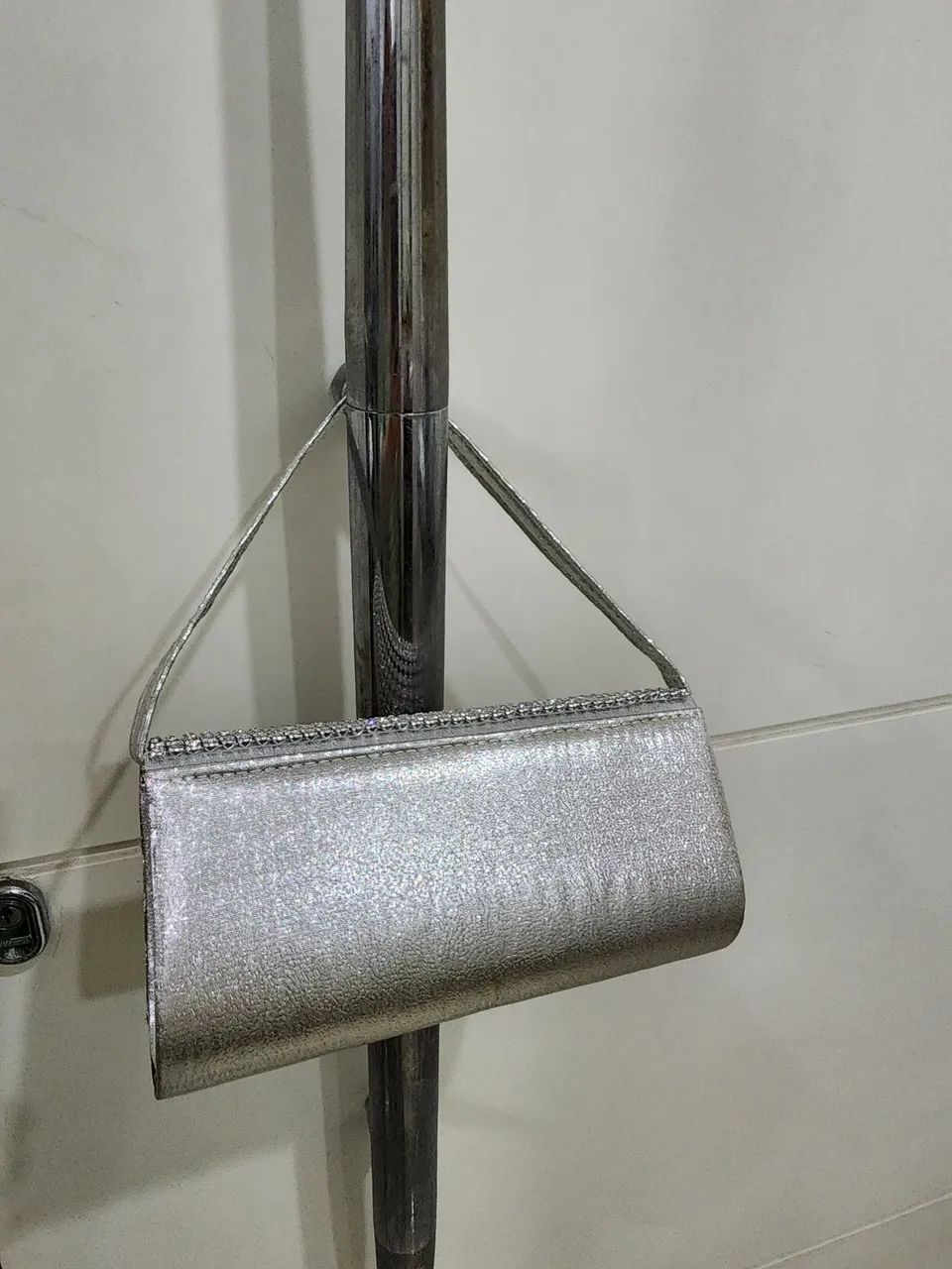 Bolsa de festa prata com strass - Foto 2