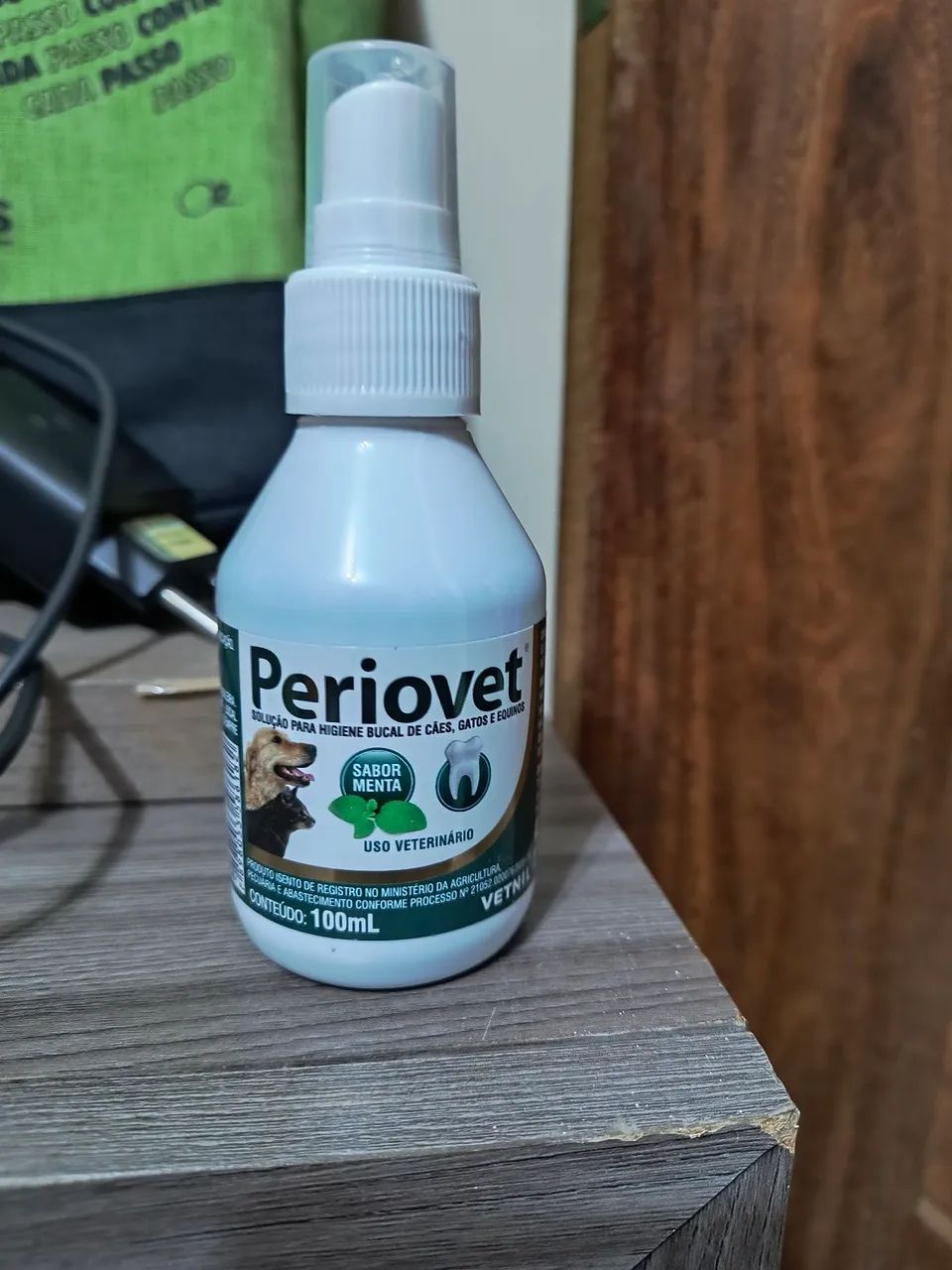 Vendo Spray Periovet Novo Longa Validade.