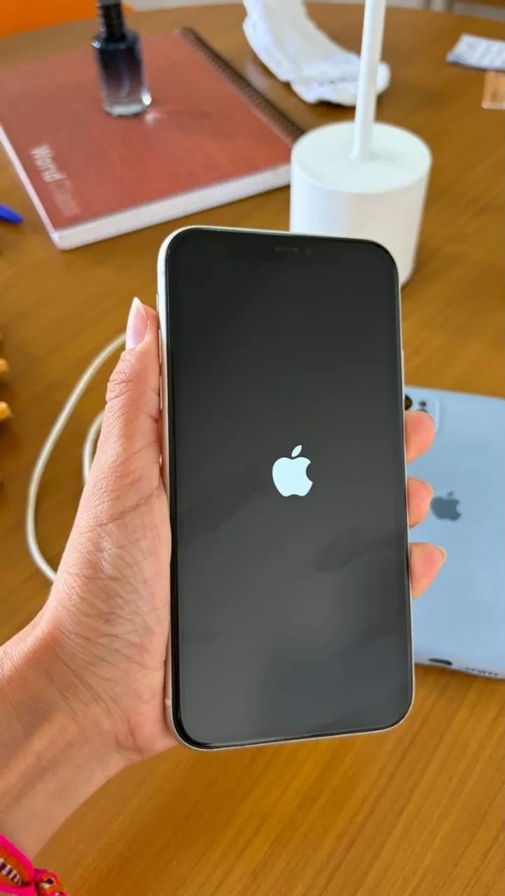 IPhone 11 - 128 gb - única dona  - Foto 3