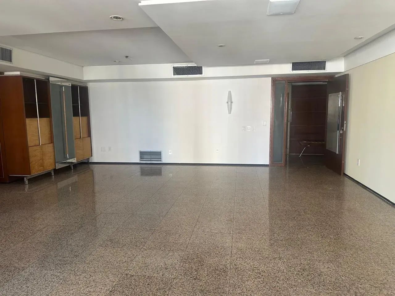 Apartamento com 203m² para LOCAÇÃO no Guararapes - Foto 4