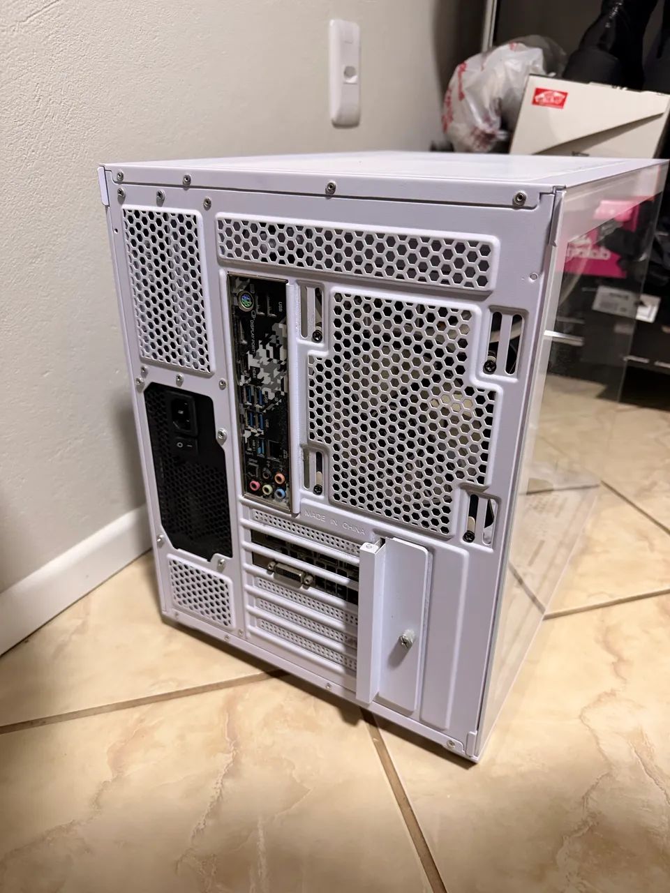 VENDENDO URGENTE PC + 144hz - Foto 4