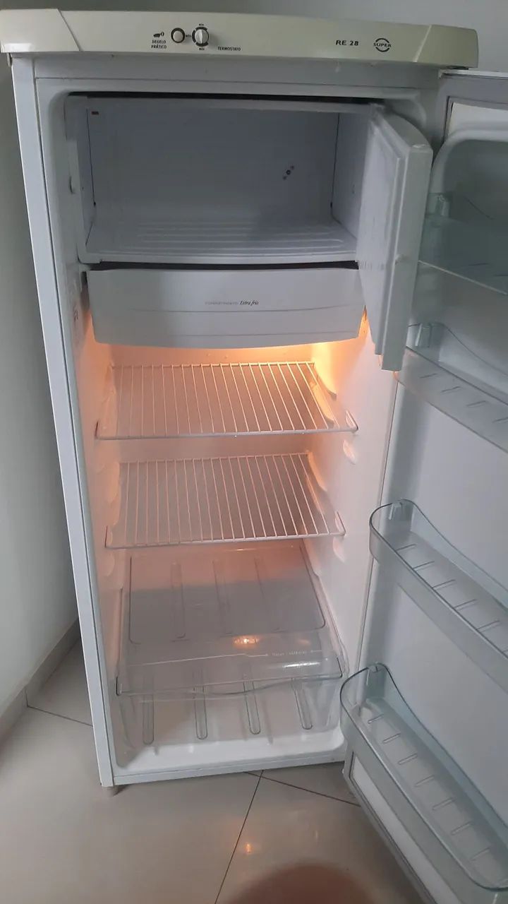Electrolux 240 litros  - Foto 3