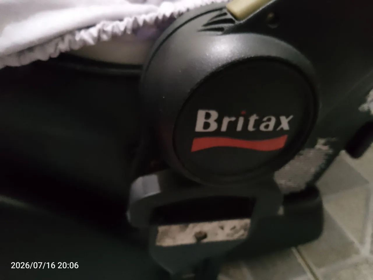 Vende-se bebê conforto Britax com base - Foto 3