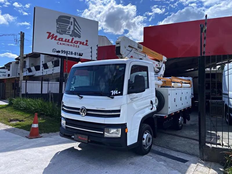 DELIVERY EXPRESS COM CESTO AÉREO ISOLADO 