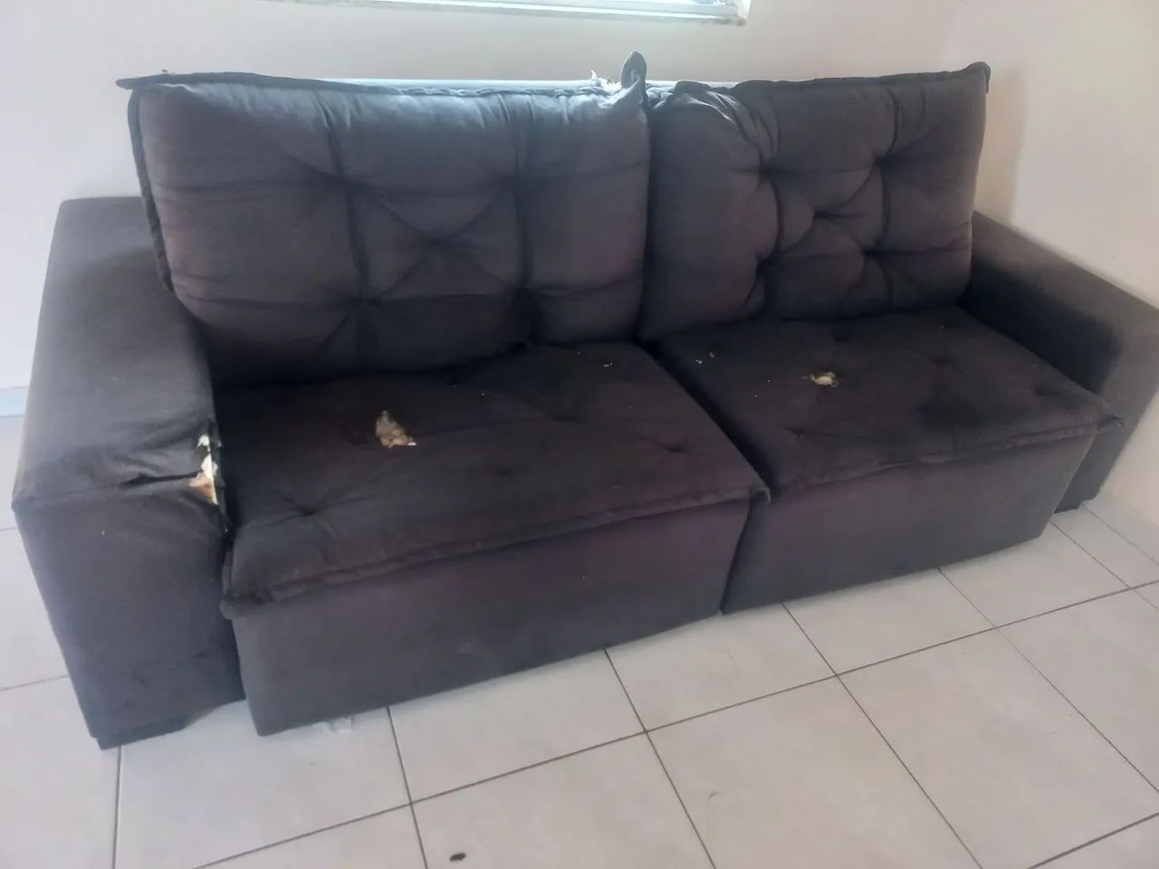 Sofá  retrátil e reclinável (defeito) - Foto 4