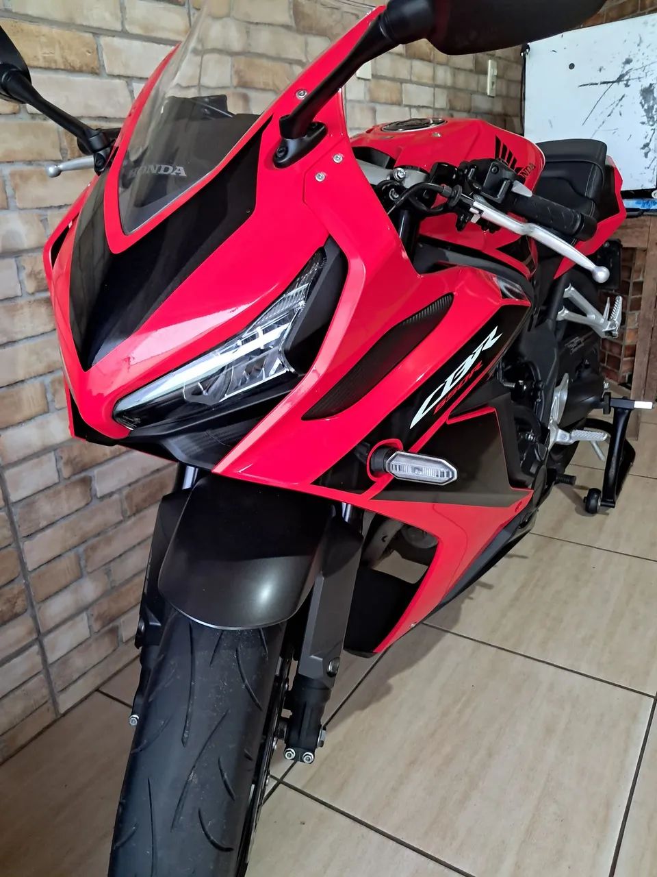 Cbr 650 R - Foto 2