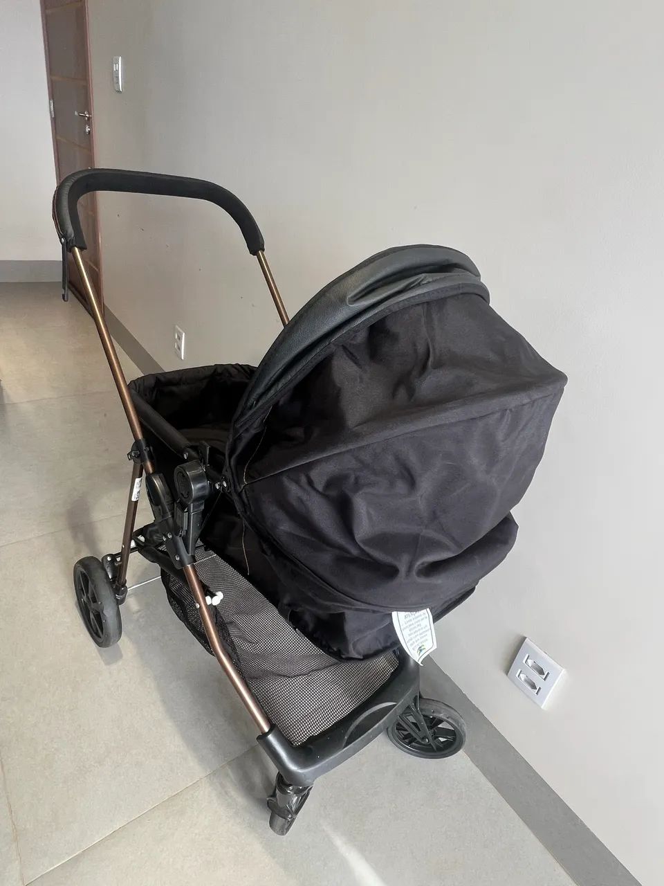 Kit berço e carrinho de bebê novíssimo ! - Foto 2