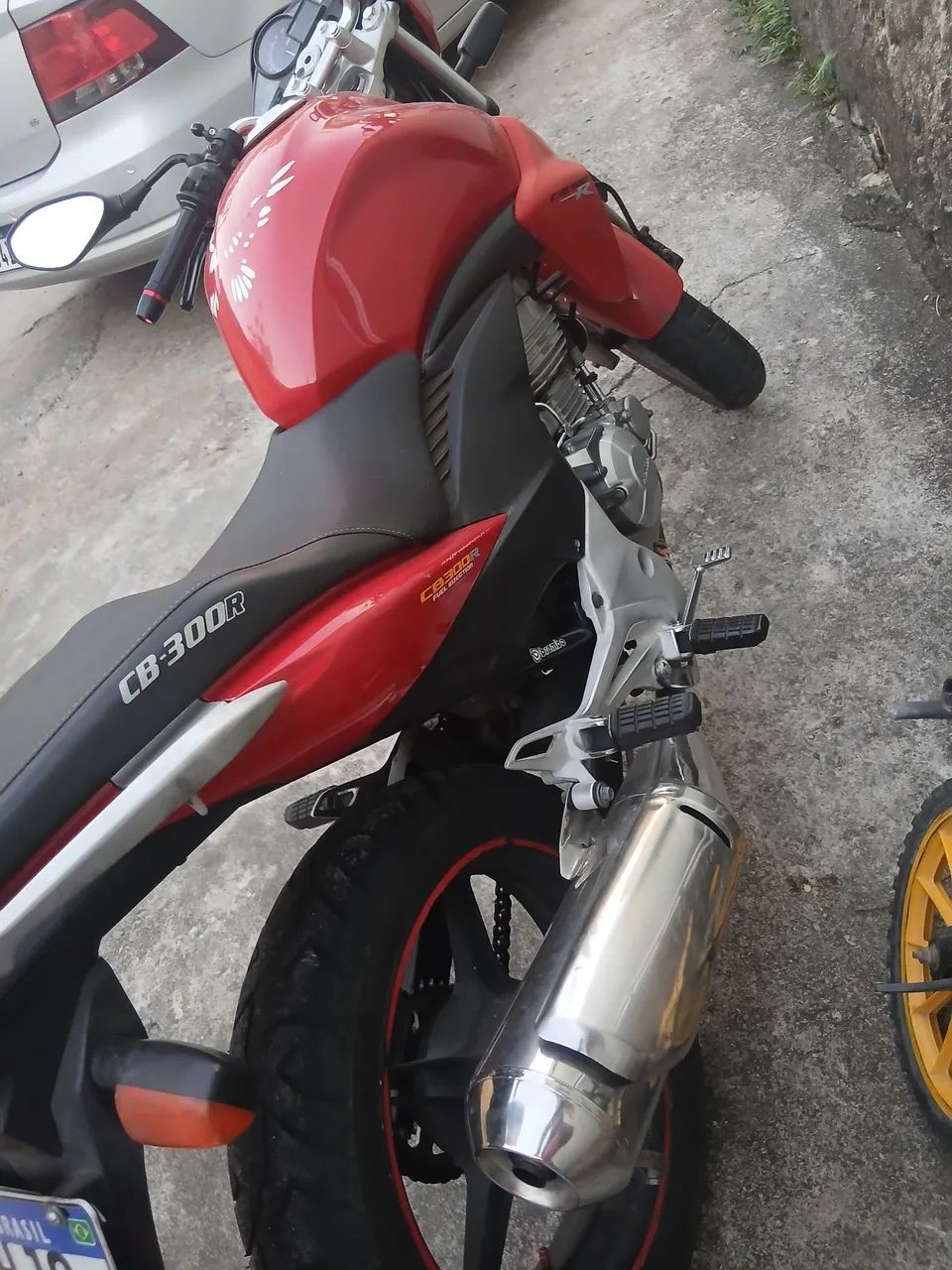 cb 300