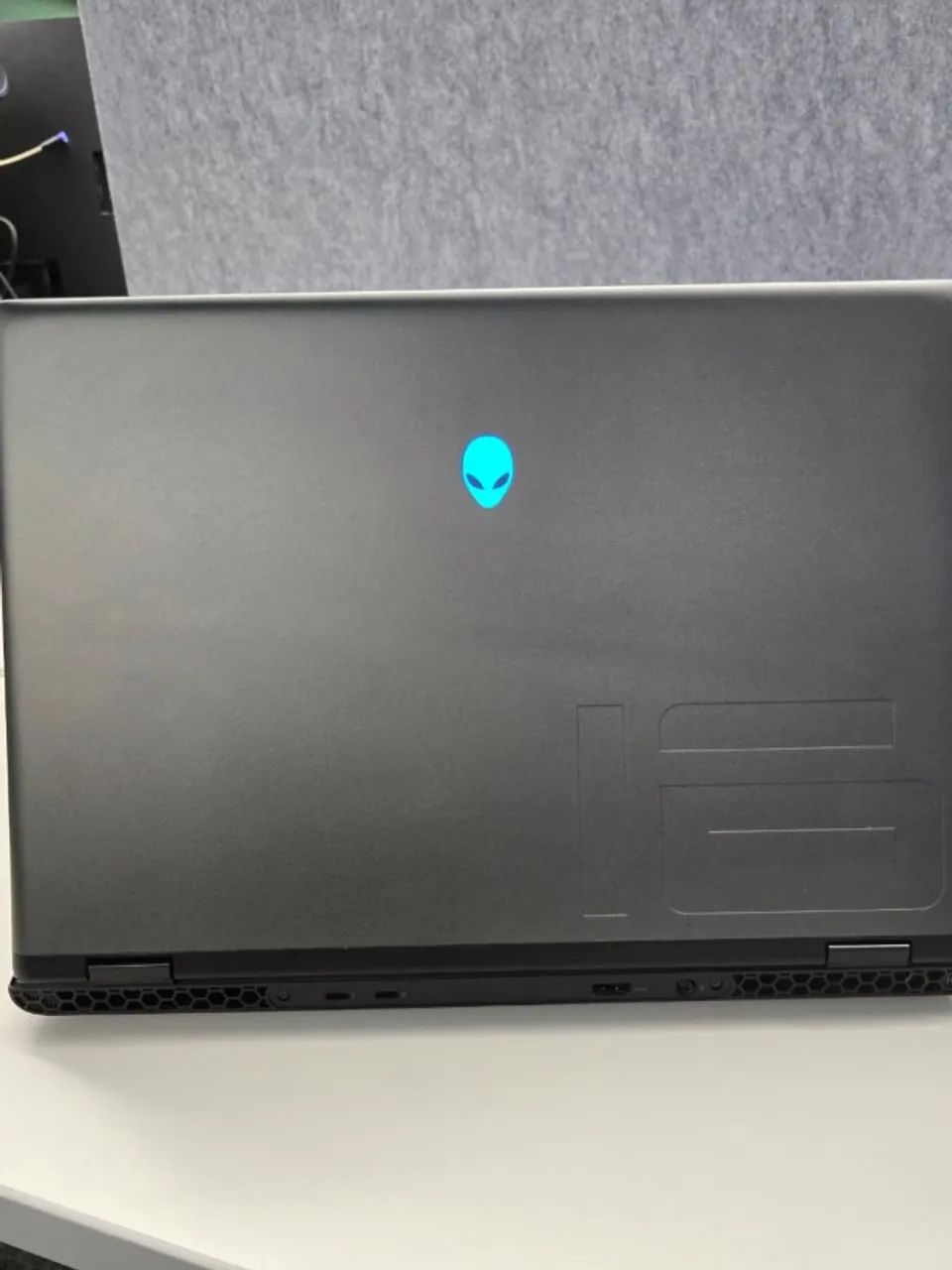 Alienware M16 R2 | Core Ultra 9 185H | RTX 4070 8GB | 32GB DDR5