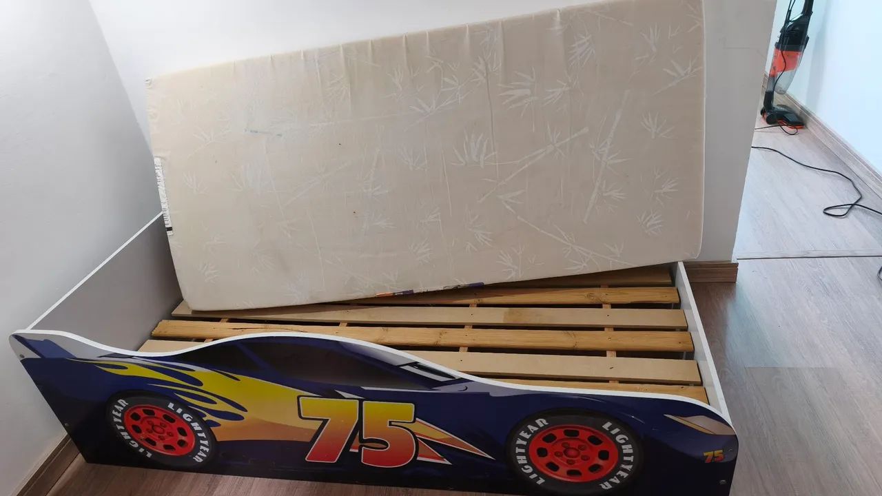 Mini cama carro azul - Foto 4