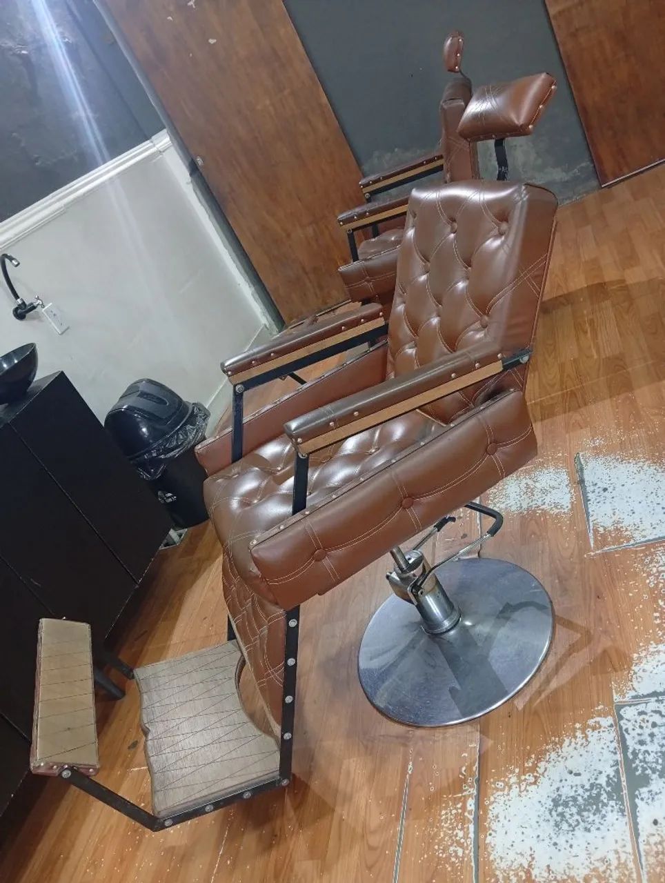Cadeira de Barbeiro Reclinável  - Foto 2