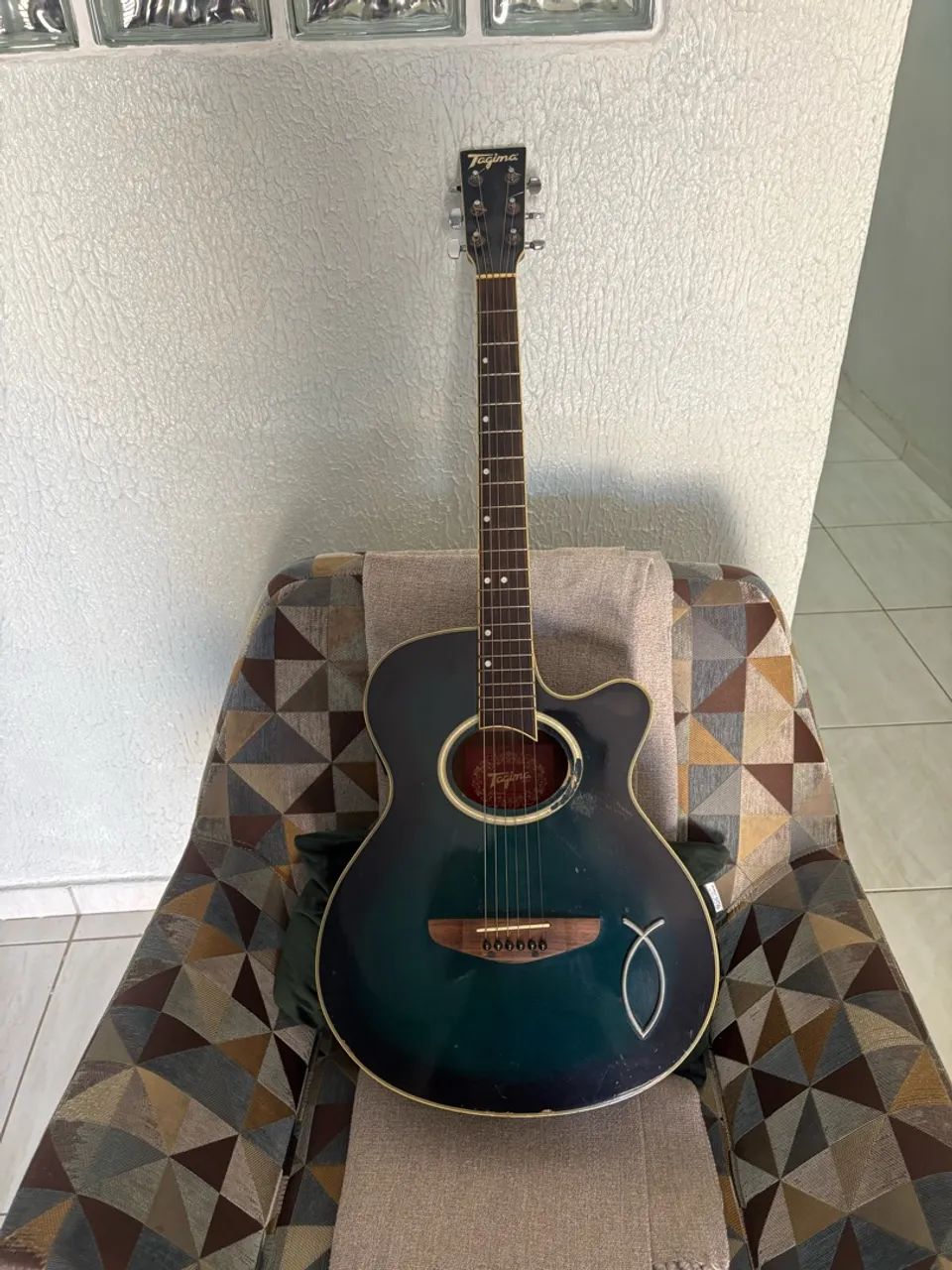 Violão tagima 