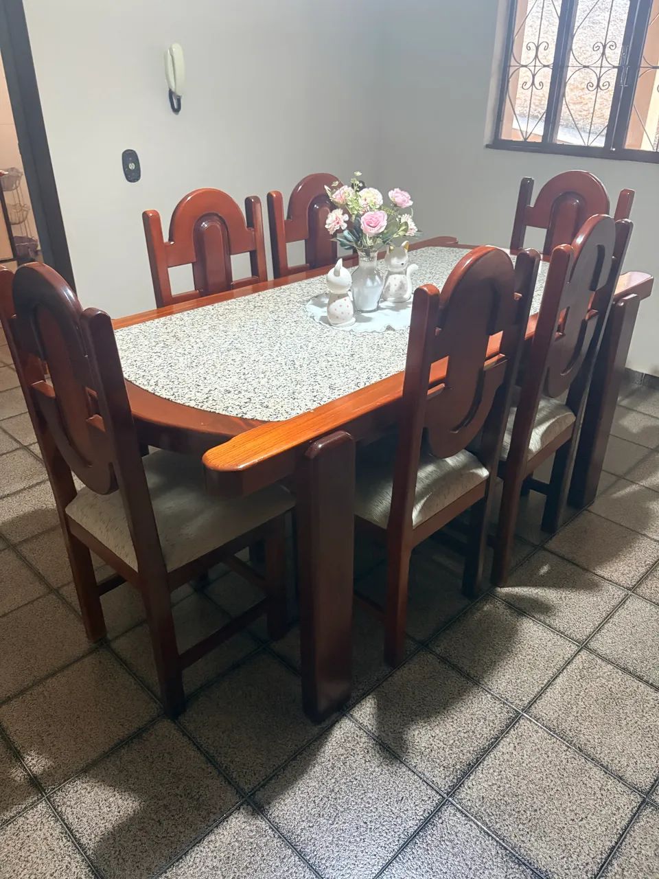 Conjunto Sala de Jantar - Mesa 6 Lugares + Buffet/Cristaleira