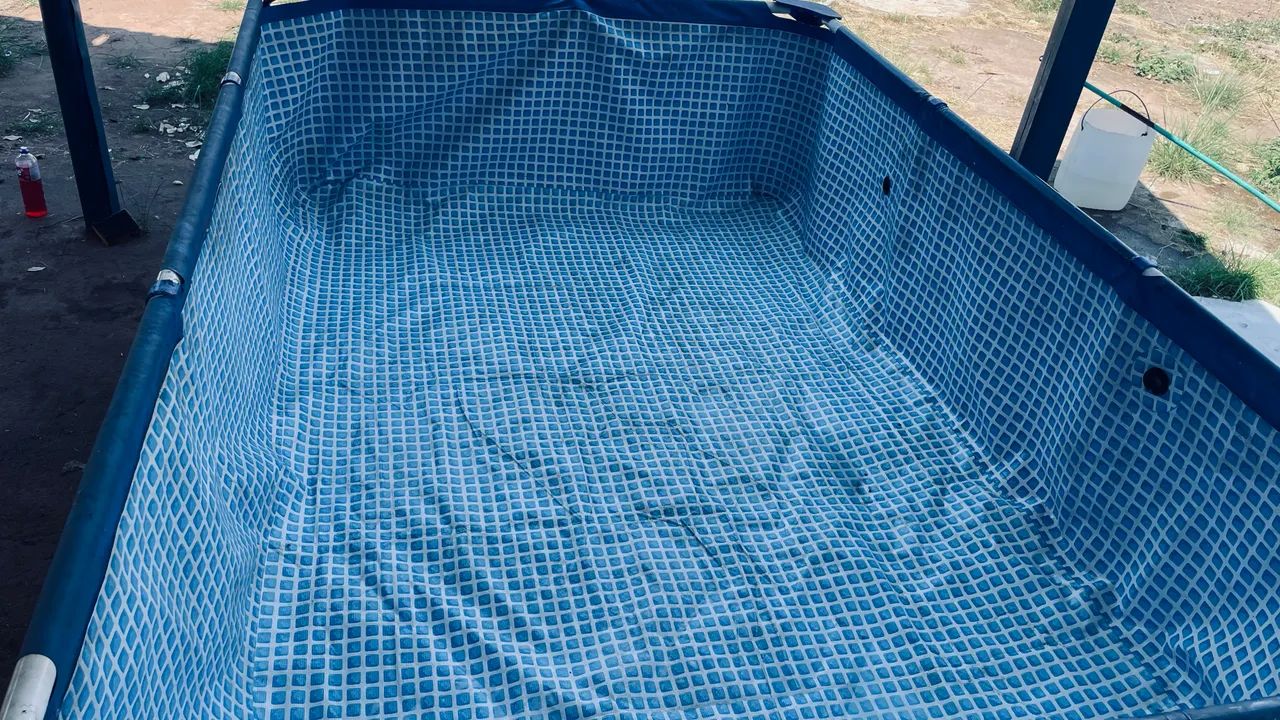 Vendo piscina lona estrutural retangular 220x150x60cm - Foto 3