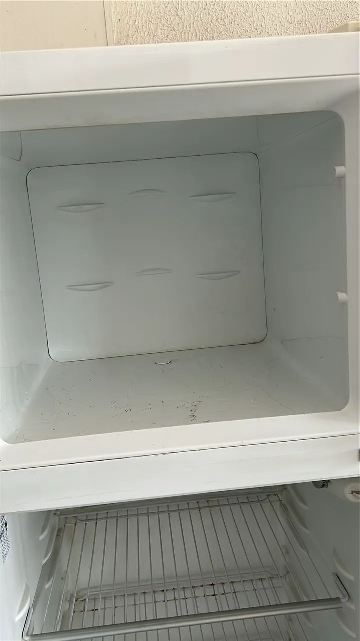 Geladeira Electrolux duplex 365 litros - Foto 5