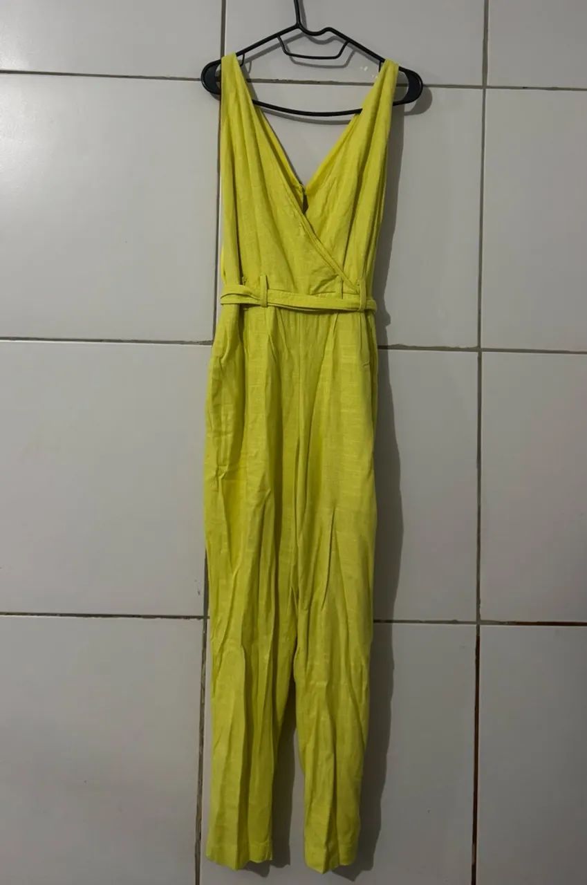 Vendo Macacão, Vestido e Saia - Foto 3