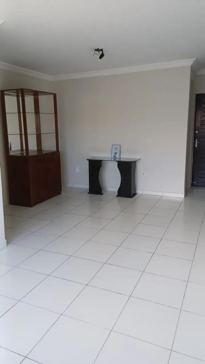 Alugo apartamento nos bancários 