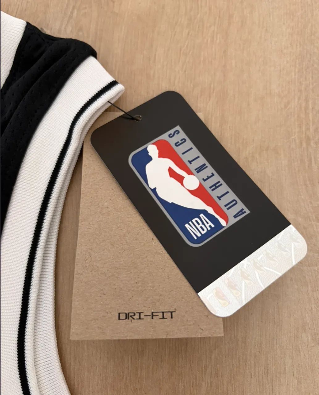 Kyrie 1 バスシューズUS9.5(NBA選手着用モデル) Camisa NBA Nike Kyrie Irving Nets Icon Edition Masculina