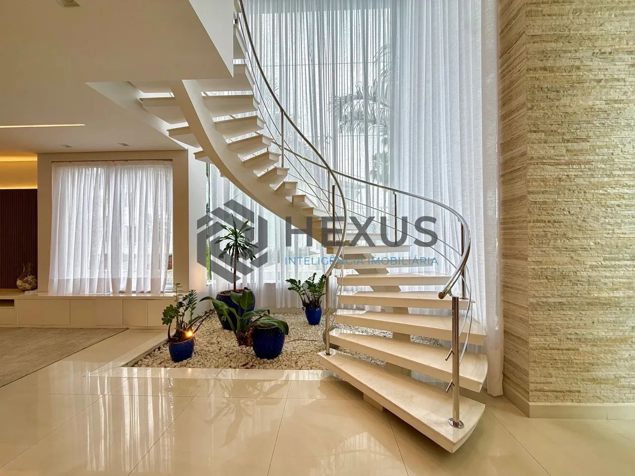 Casa com varanda e lazer no Acapulco, Guarujá - Foto 3
