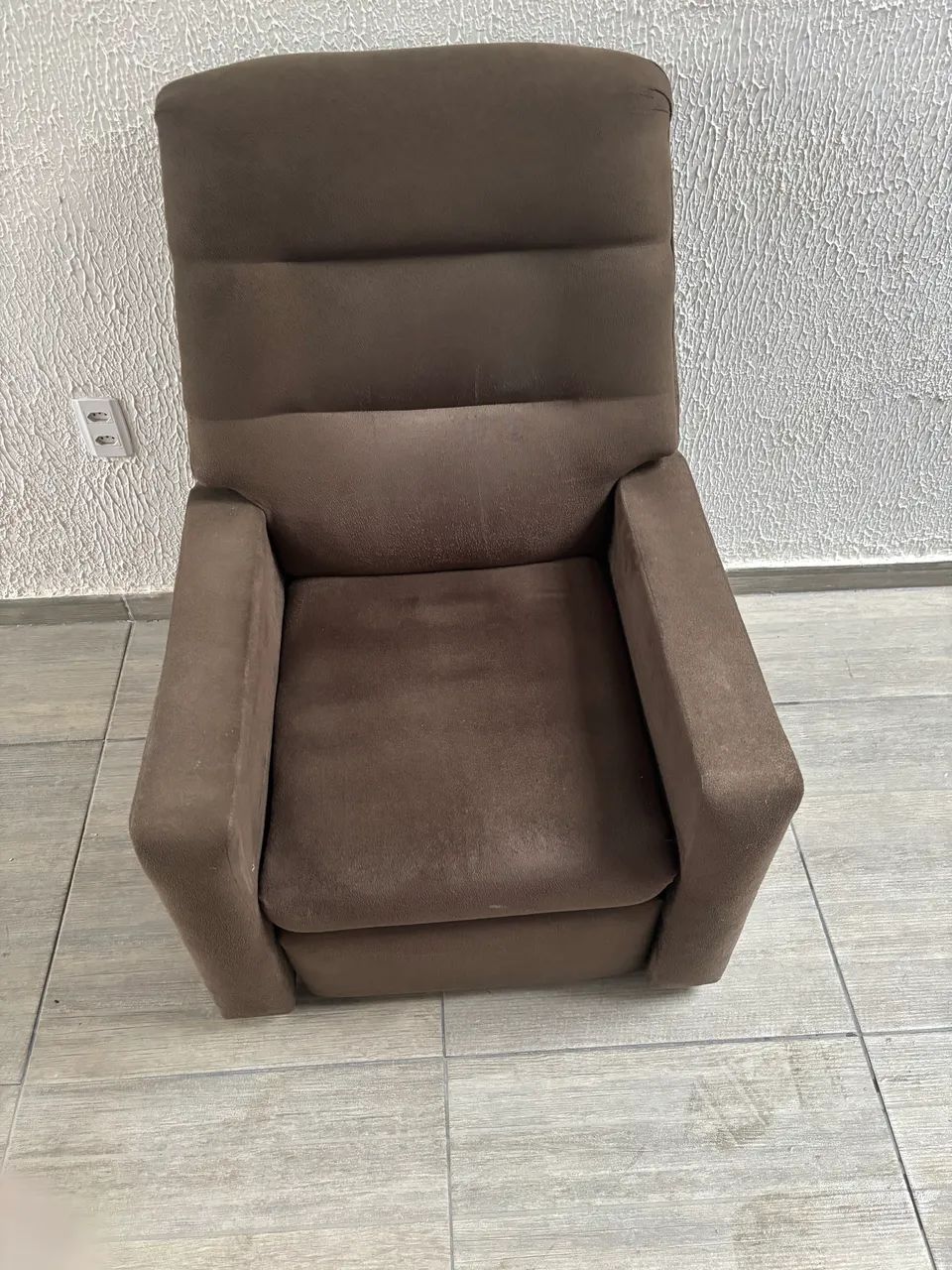 VENDO CADEIRA DO PAPAI+SOFÁ 2 LUGARES