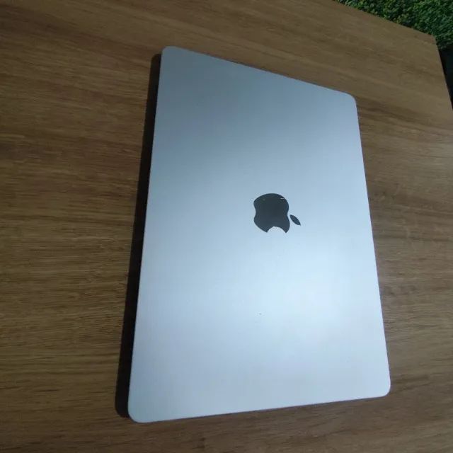 MacBook Air M2 13.6インチ 2023 シルバー MacBook Air (2022) 13