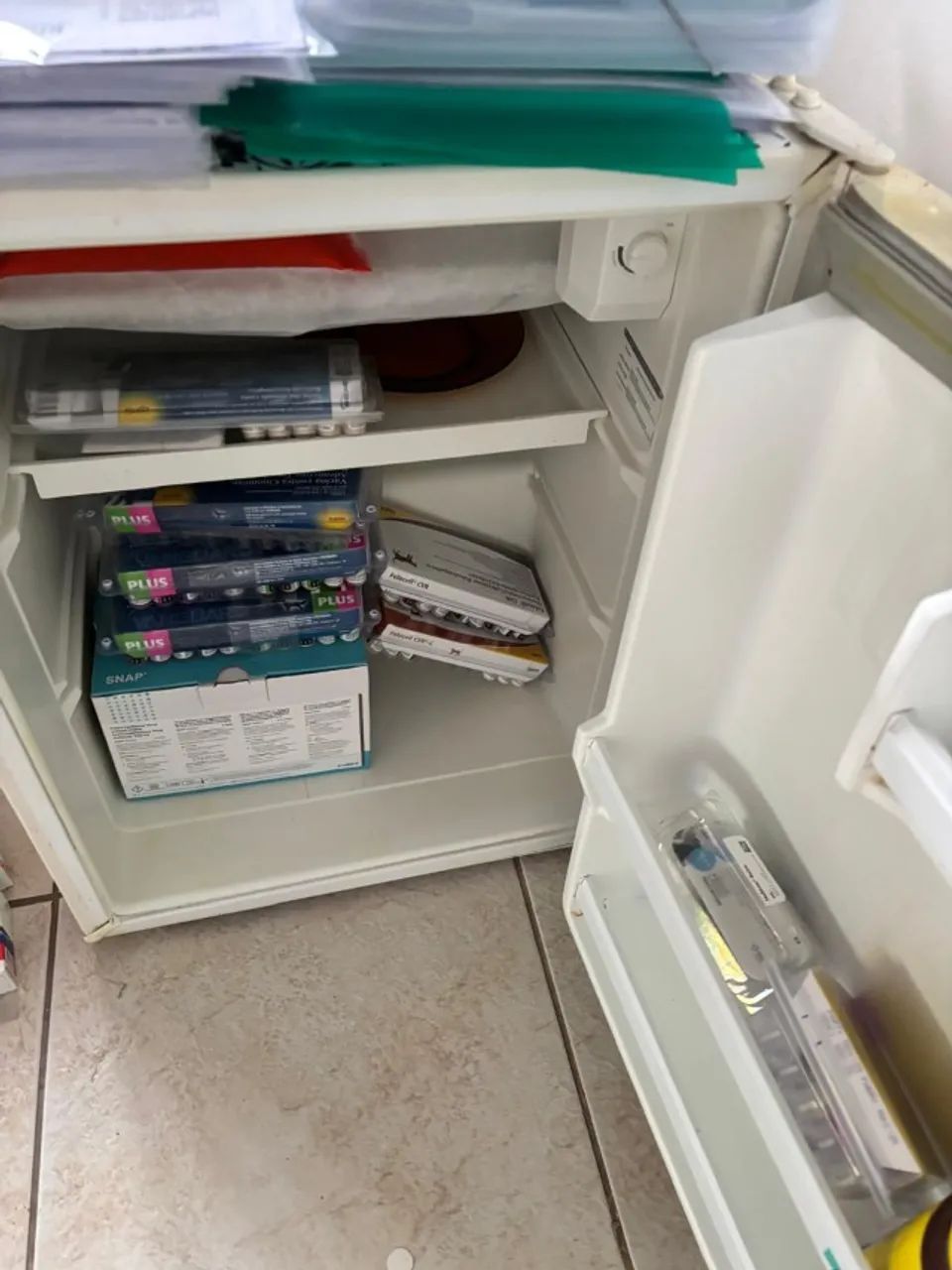Frigobar Consul Compacto 80 220v - Foto 2