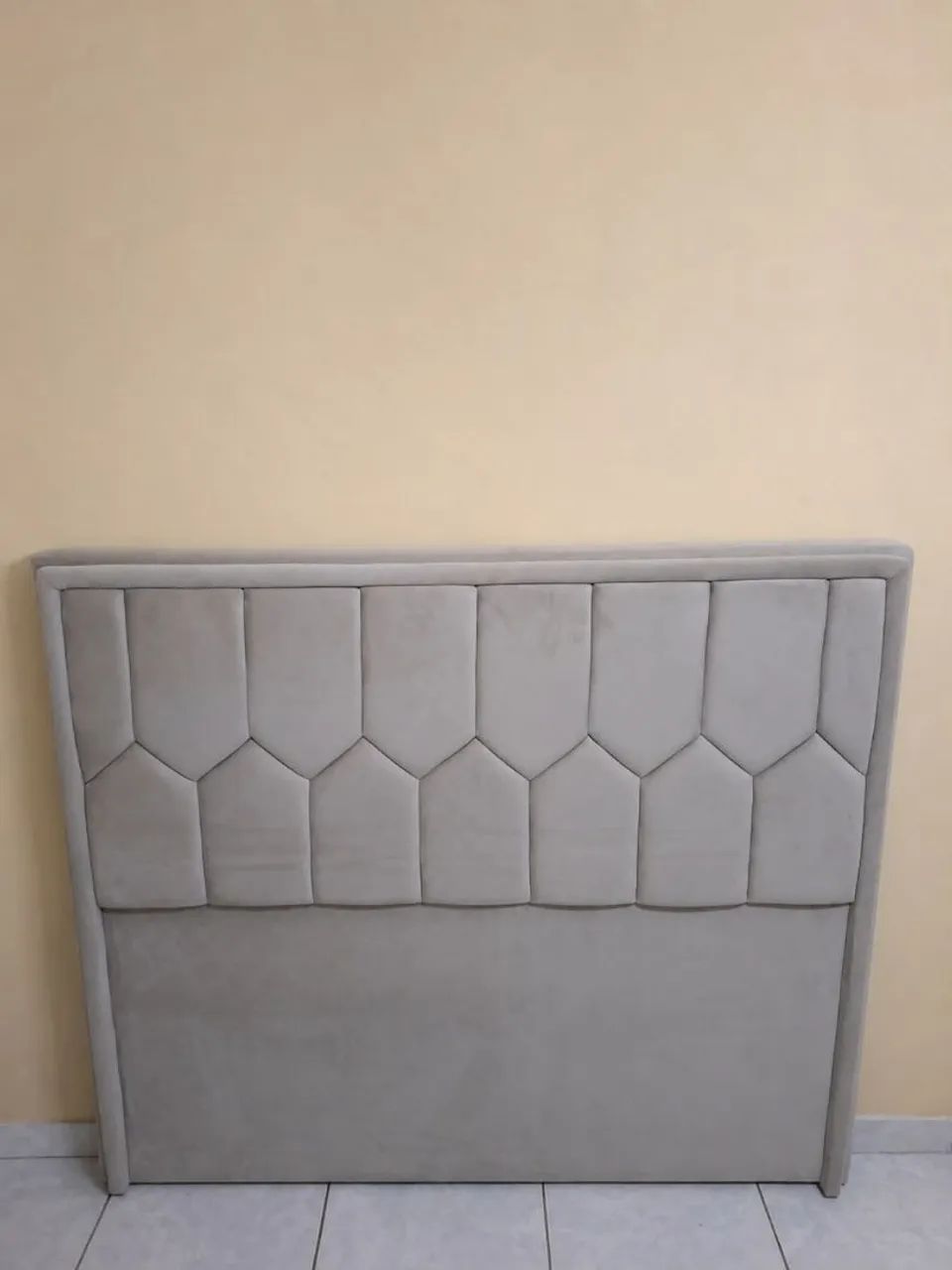 Cabeceira de Cama Casal Estofada Suede - Semi-nova
