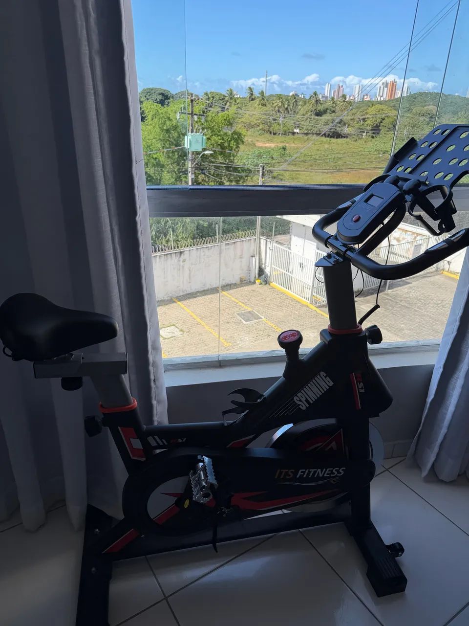 Bicicleta ergometrica spinning