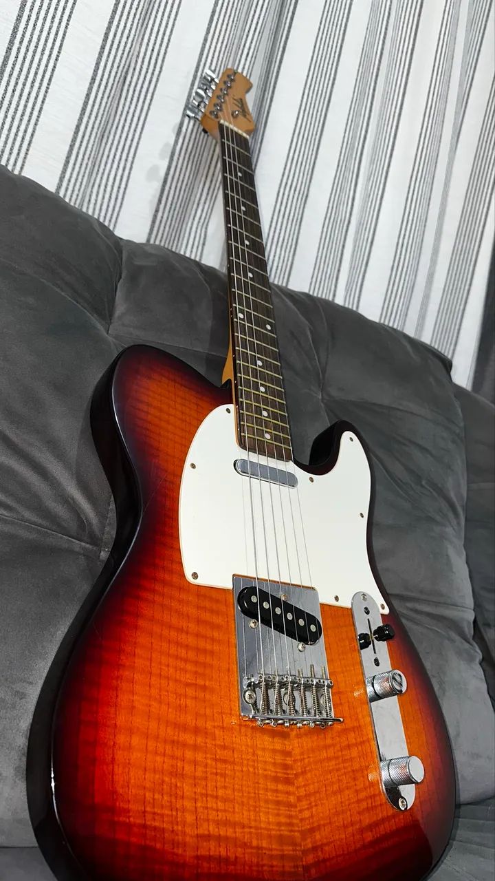 TELECASTER DOLPHIN 