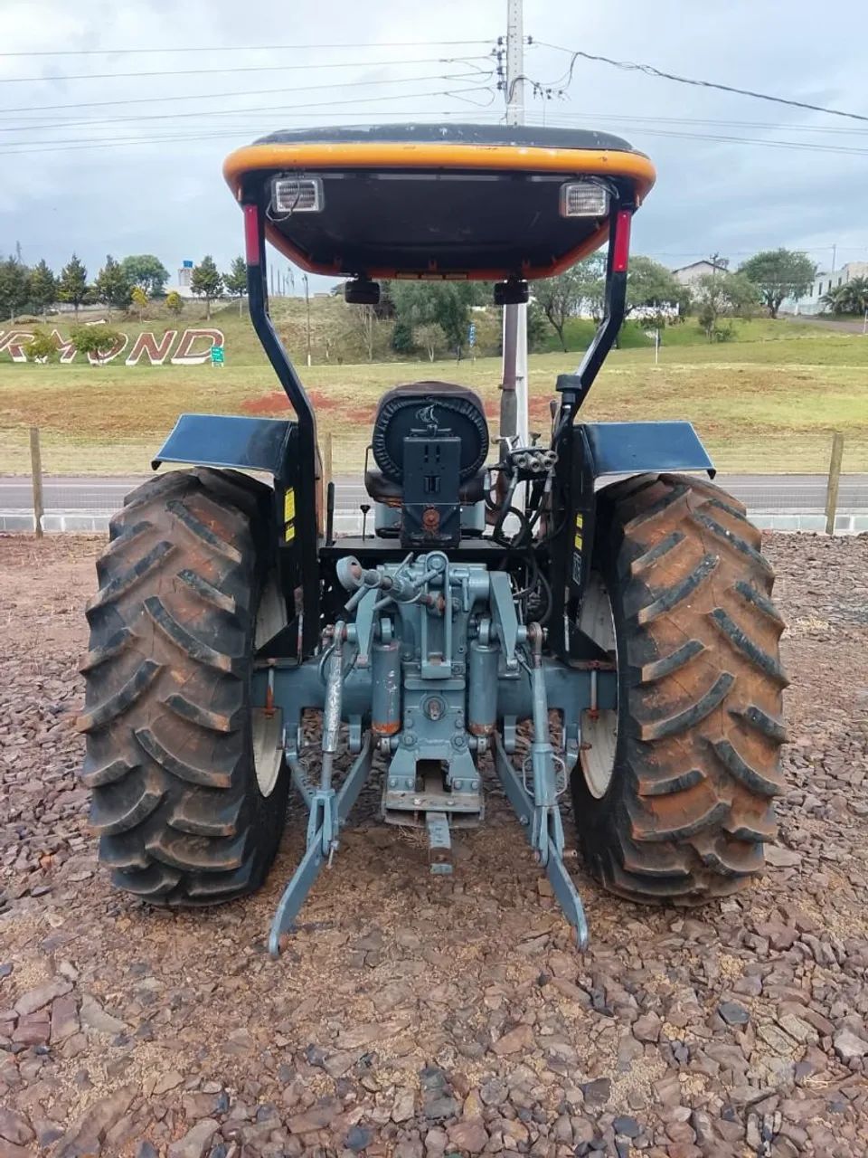 Trator Valtra A750 - Foto 4