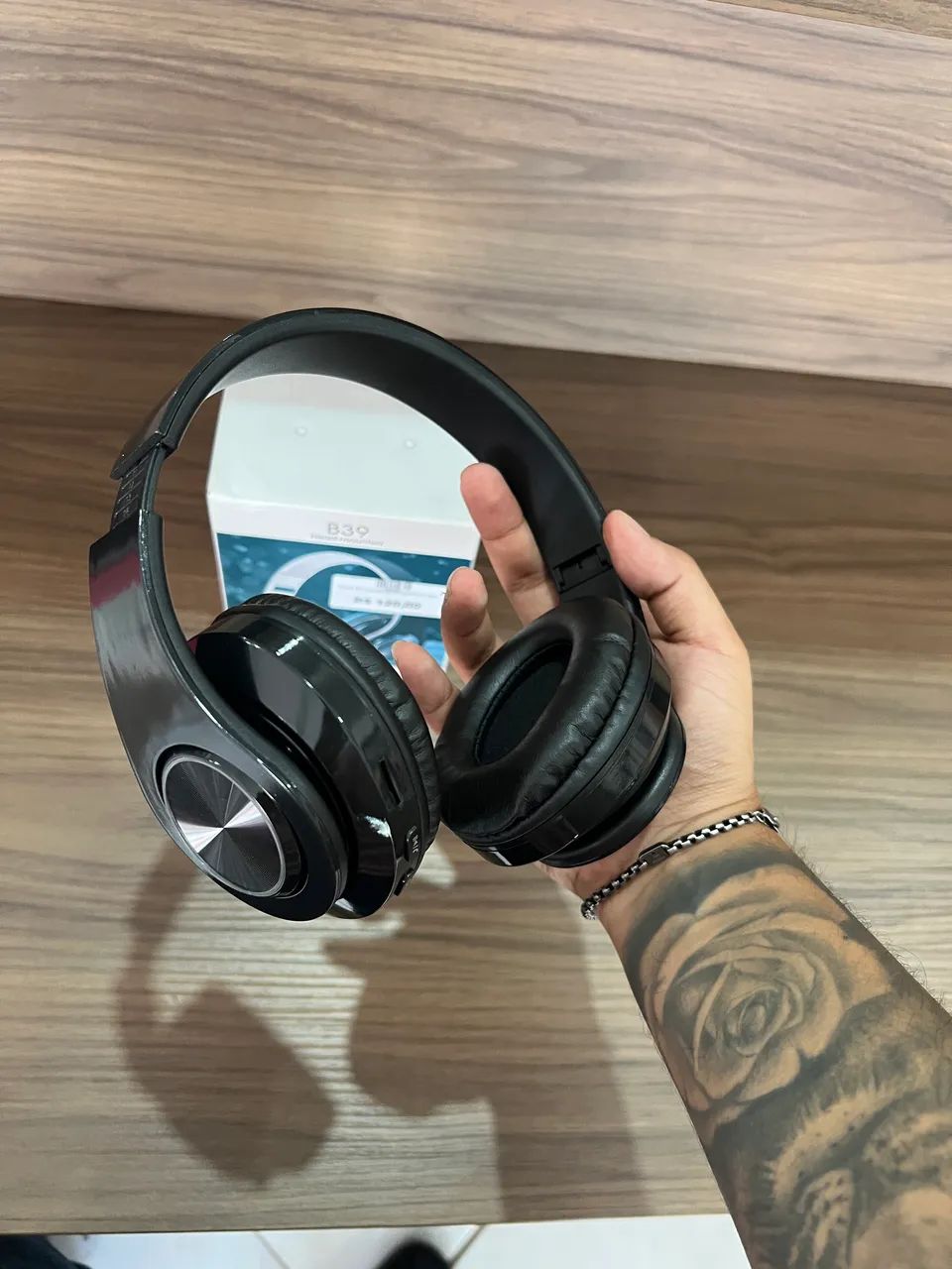 Fone de ouvido bluetooth - NOVO 