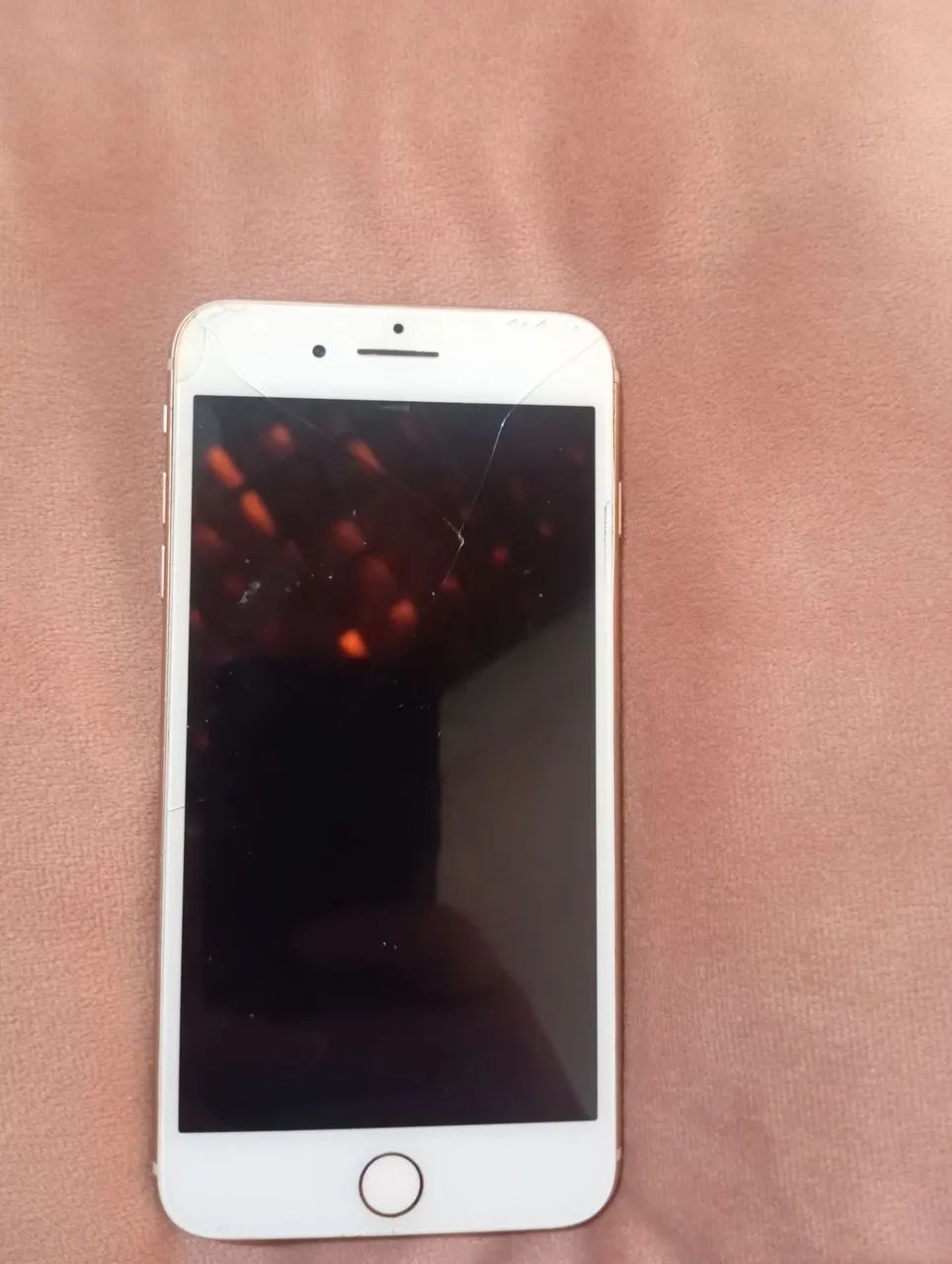 Vendo iPhone 8 plus / precisa de recondicionamento 