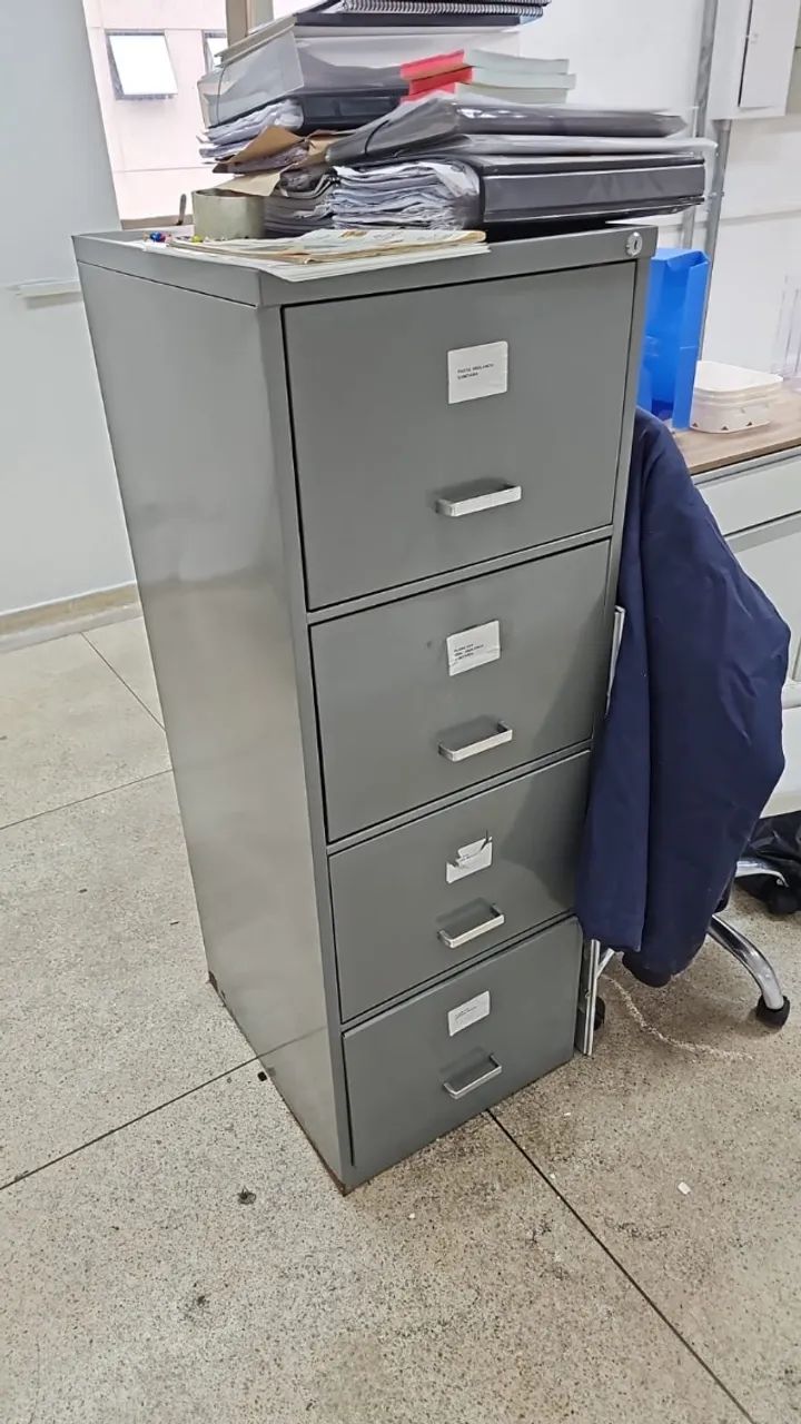 Armário de escritório 