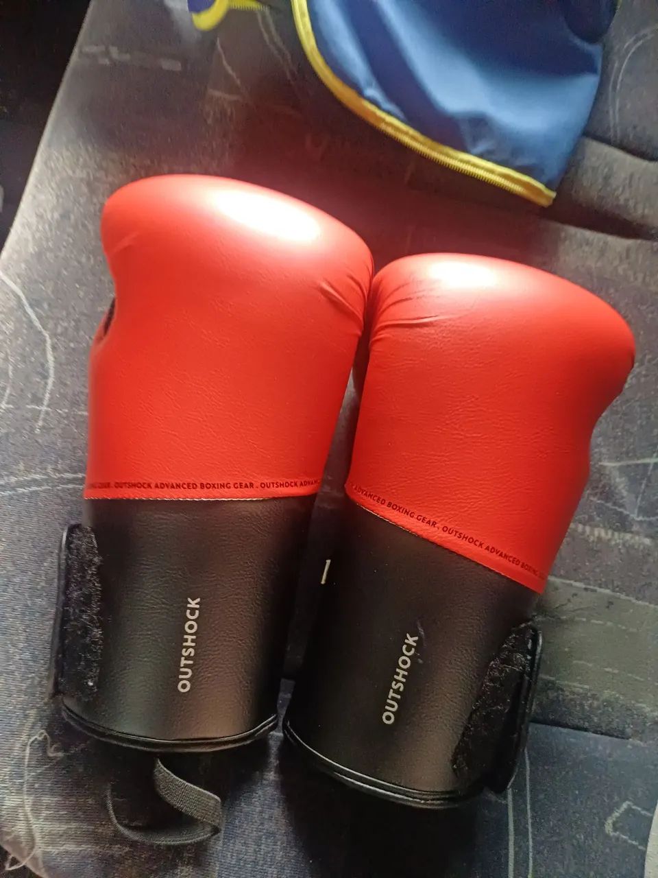 Luva boxing nova ! 90$ número 10 - Foto 3