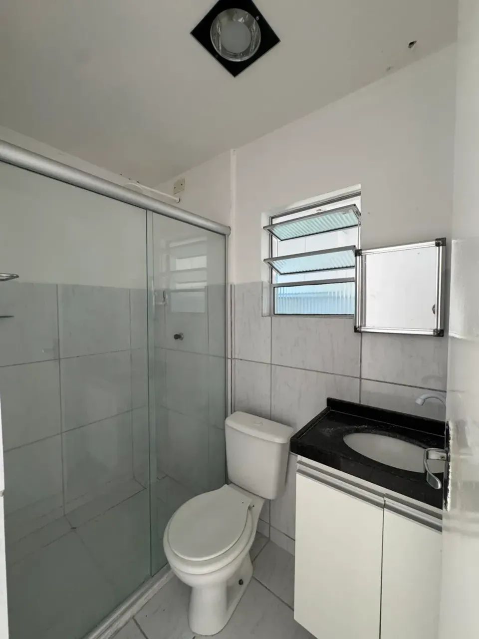 apto 1 andar 2 qts 1 suíte cond com piscina - Foto 2