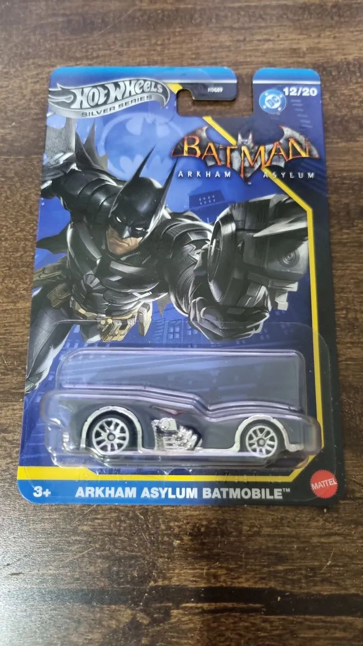 HOT WHEELS BATMAN ARKHAM ASYLUM BATMOBILE