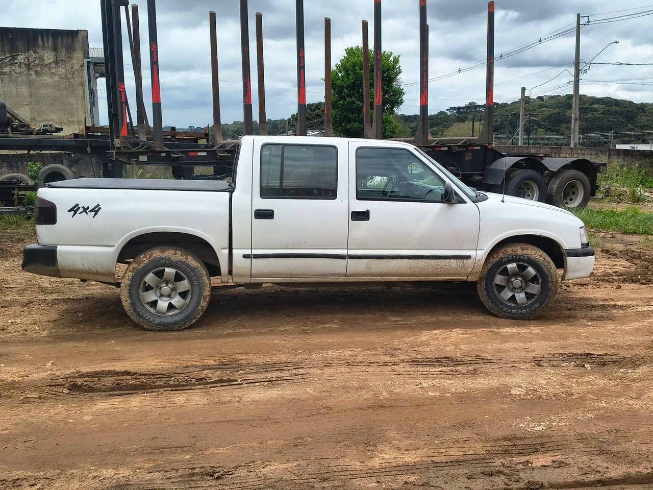 Chevrolet S10 S10 P-Up Luxe 2.5 4x4 CD TB Max HST Dies 2000